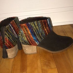 Like New Toms Boots